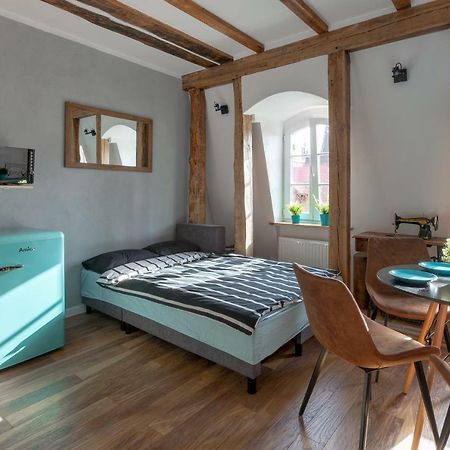 Retro House - Stayinวรอตซวาฟ ภายนอก รูปภาพ